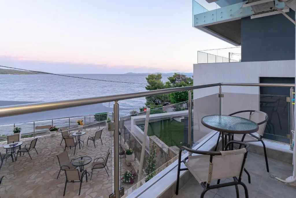 Dedis Apartment Neos Marmaras